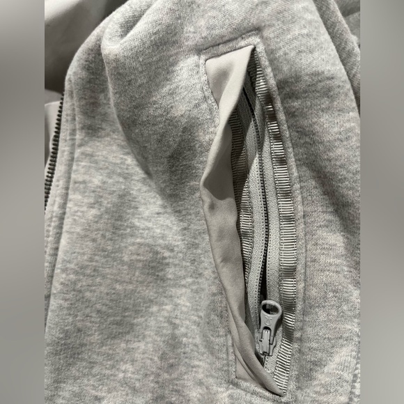 Lululemon Athletica En Route Jacket, Women’s Size 6 Grey Zip Vent, Zip Pockets - Picture 12 of 16